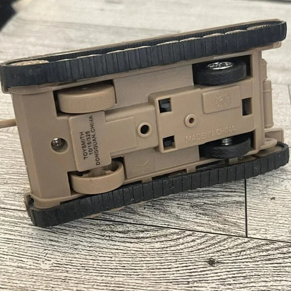 Desert Storm Pullback Power Armored Army Tank Camo #405B Playmaker Toys 4.5" - Picture 7 of 8